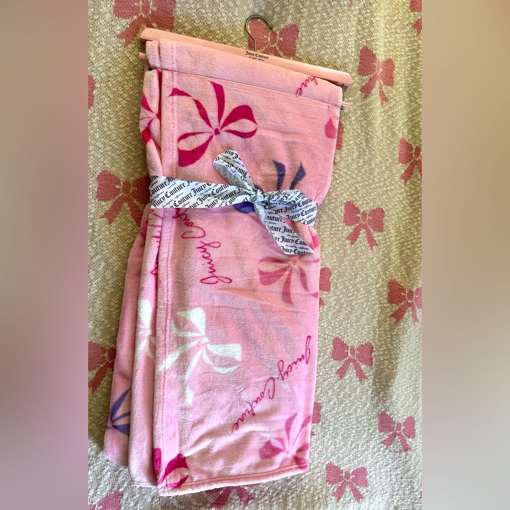 Viral HTF Juicy Couture Pink Blanket With Bows RARE!  So Cute!!
